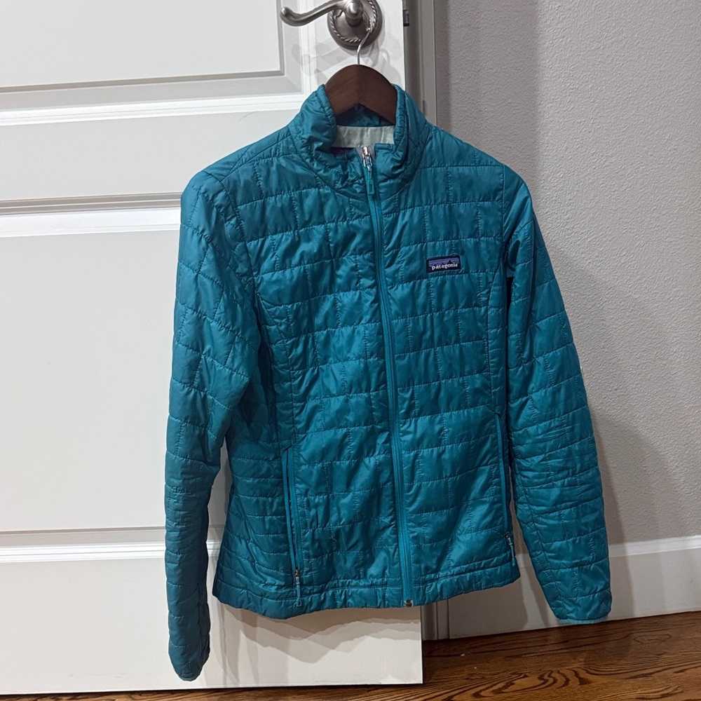 Patagonia Lightweight Blue Puffer Sweater